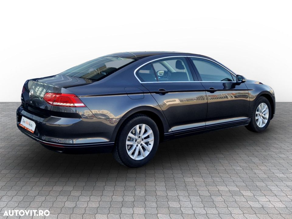 Volkswagen Passat 2.0 TDI DSG Comfortline - 8