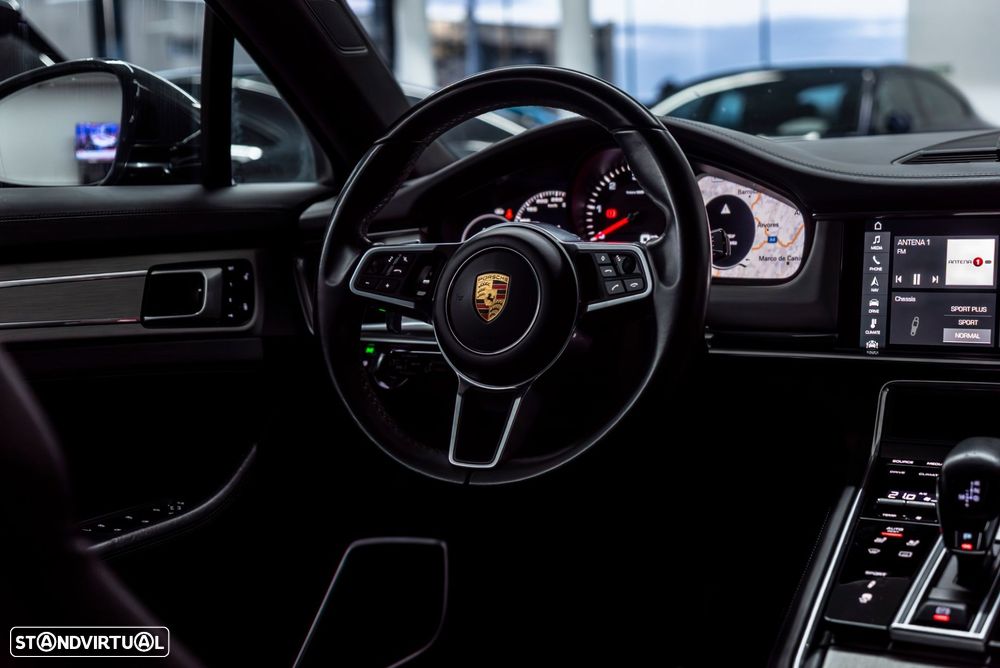 Porsche Panamera 4 S - 16