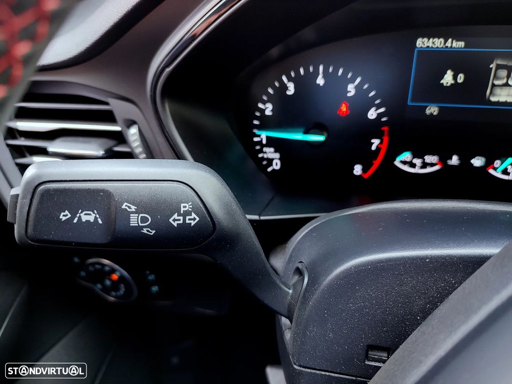 Ford Focus 1.0 EcoBoost ST-Line - 24