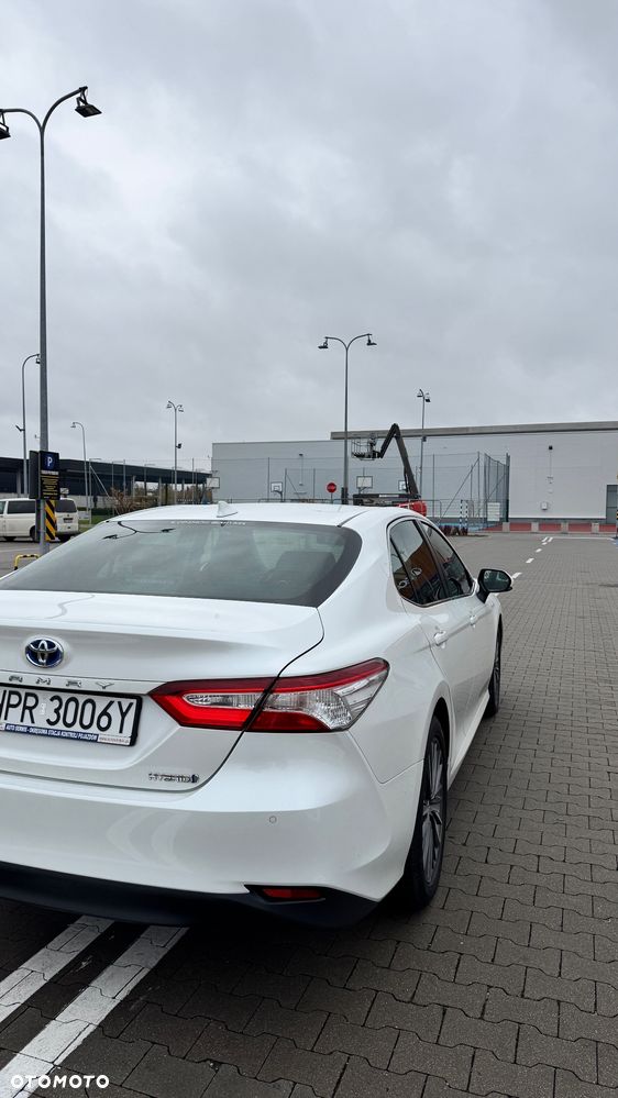 Toyota Camry - 9