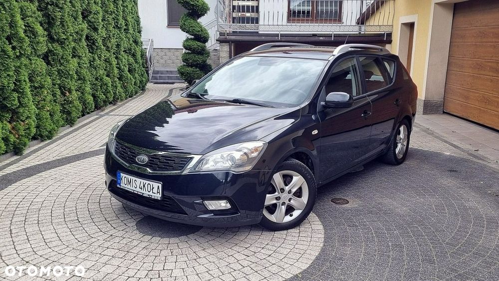 Kia Ceed - 1