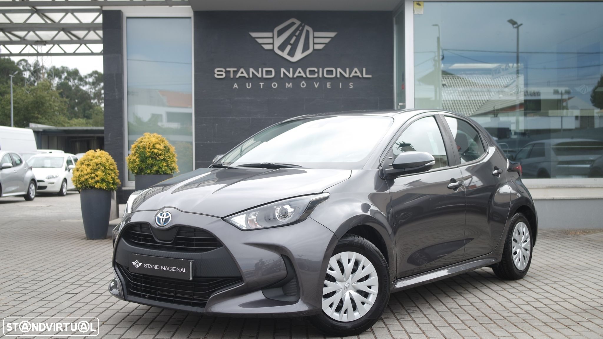 Toyota Yaris - 1