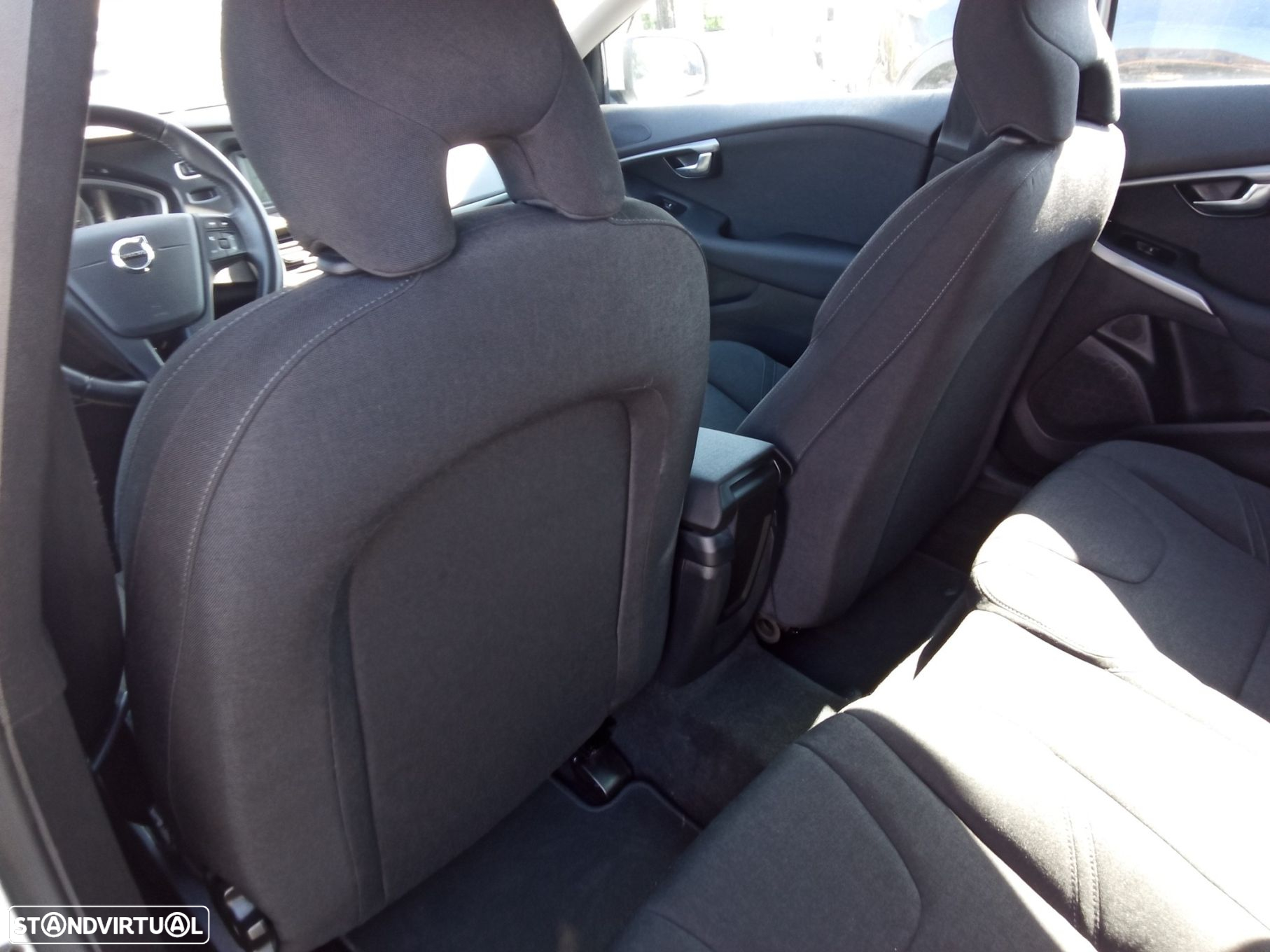 Volvo V40 2.0 D2 Momentum - 22