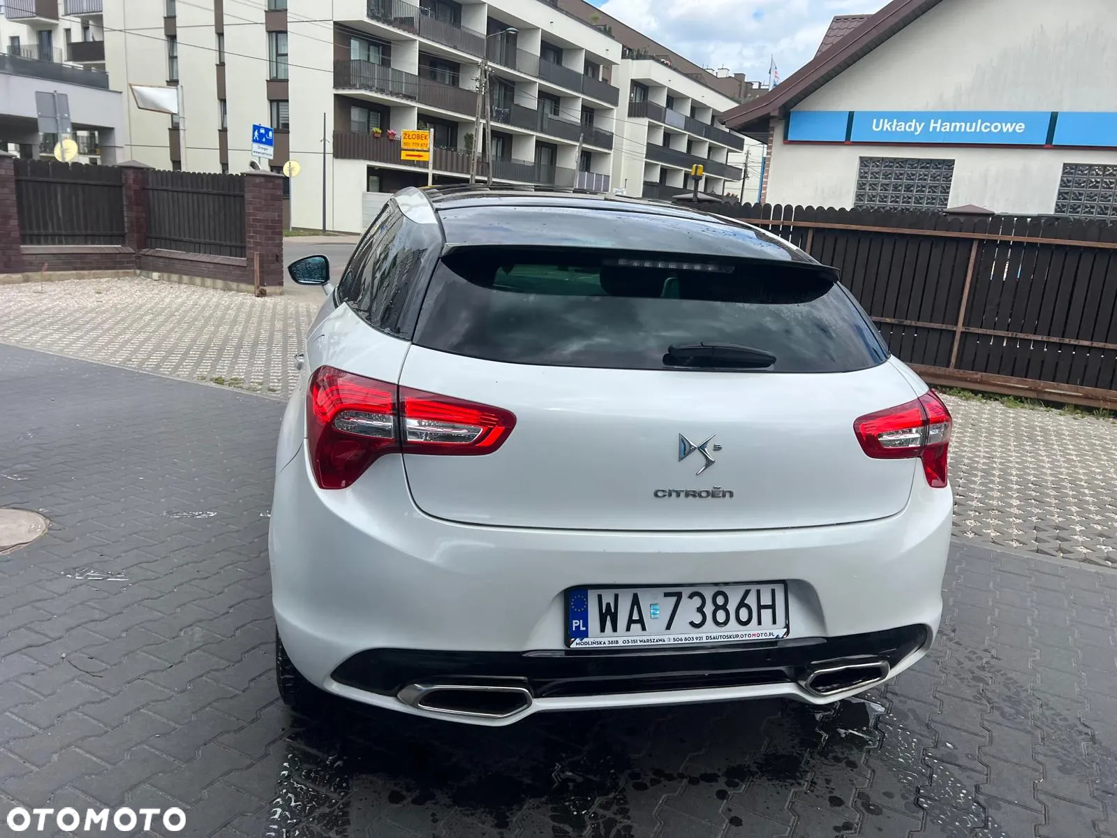 Citroën DS5 HDi 165 Business - 17