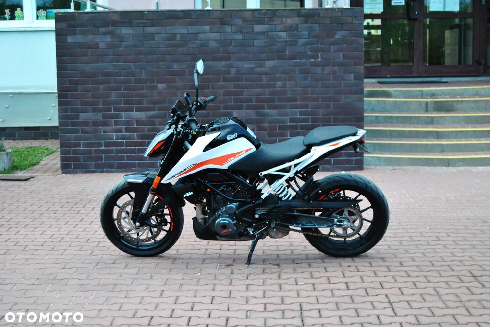 KTM Duke - 5