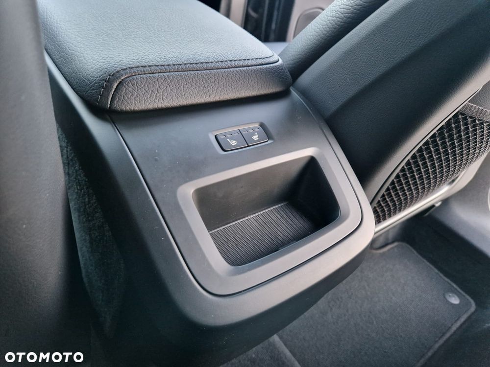 Volvo XC 60 B4 D Inscription - 32