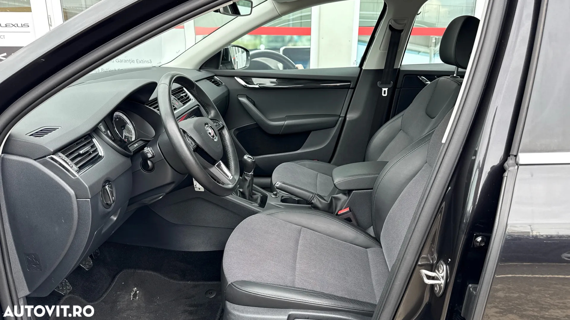 Skoda Octavia Combi Diesel 1.6 TDI Style - 13