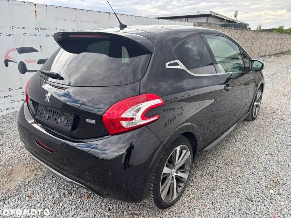 Peugeot 208 155 THP Allure - 3