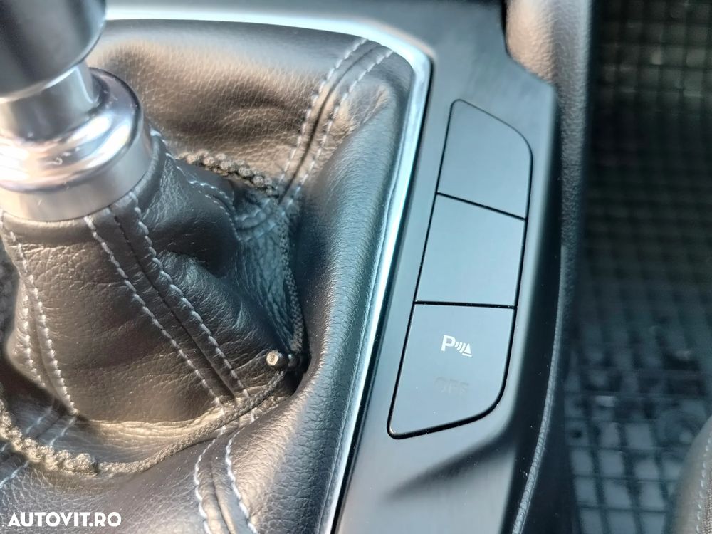 Ford Focus 2.0 EcoBlue Active Business - 24