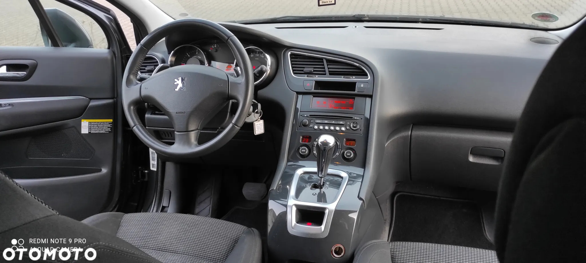 Peugeot 5008 HDI FAP 110 EGS6 Premium - 13
