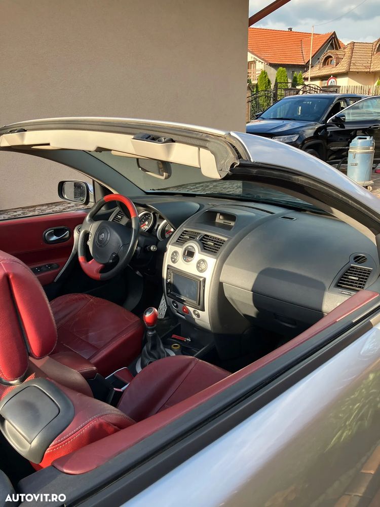 Renault Megane 2.0 Confort Dynamique - 2