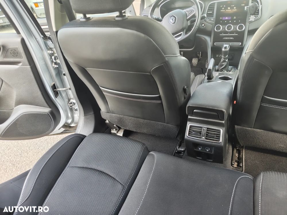 Renault Megane - 23