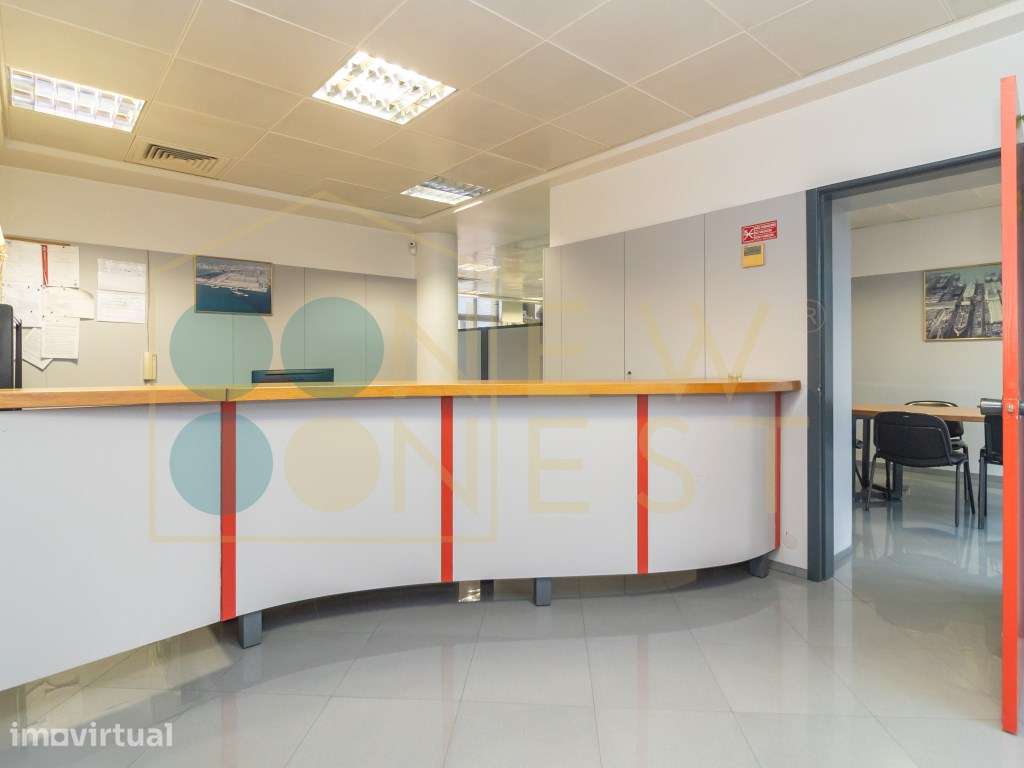 Escritório amplo com terraço de 77m2 na baixa de Setúbal, com possi... - Grande imagem: 3/39