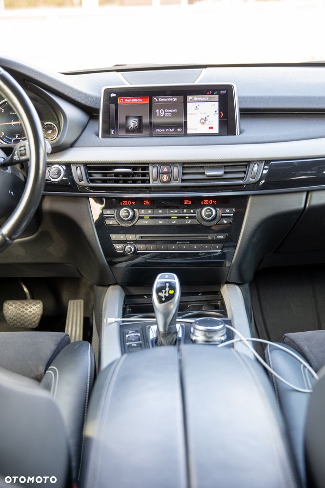 BMW X5 xDrive25d - 11