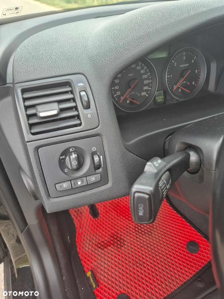 Volvo V50 - 4
