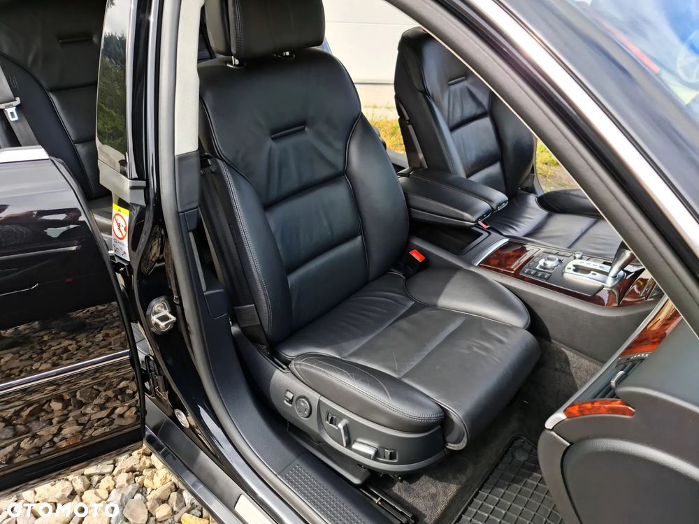 Audi A8 4.2 FSI L Quattro - 12