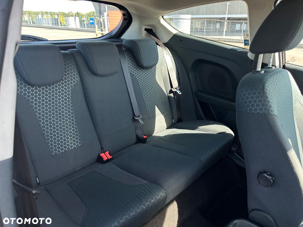Ford Fiesta 1.6 Sport - 19