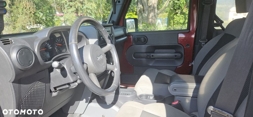 Jeep Wrangler - 6