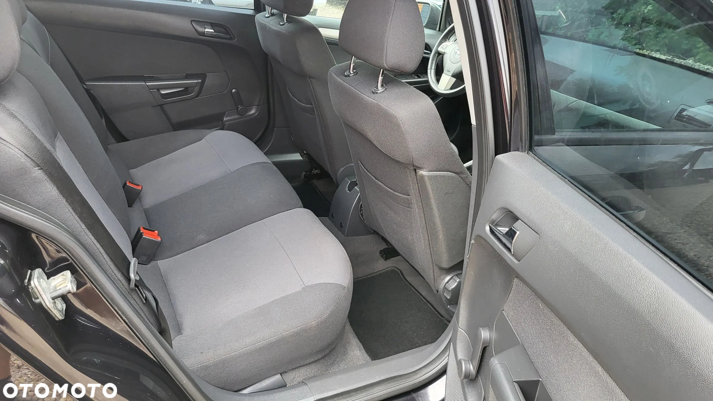 Opel Astra 1.4 Caravan - 25