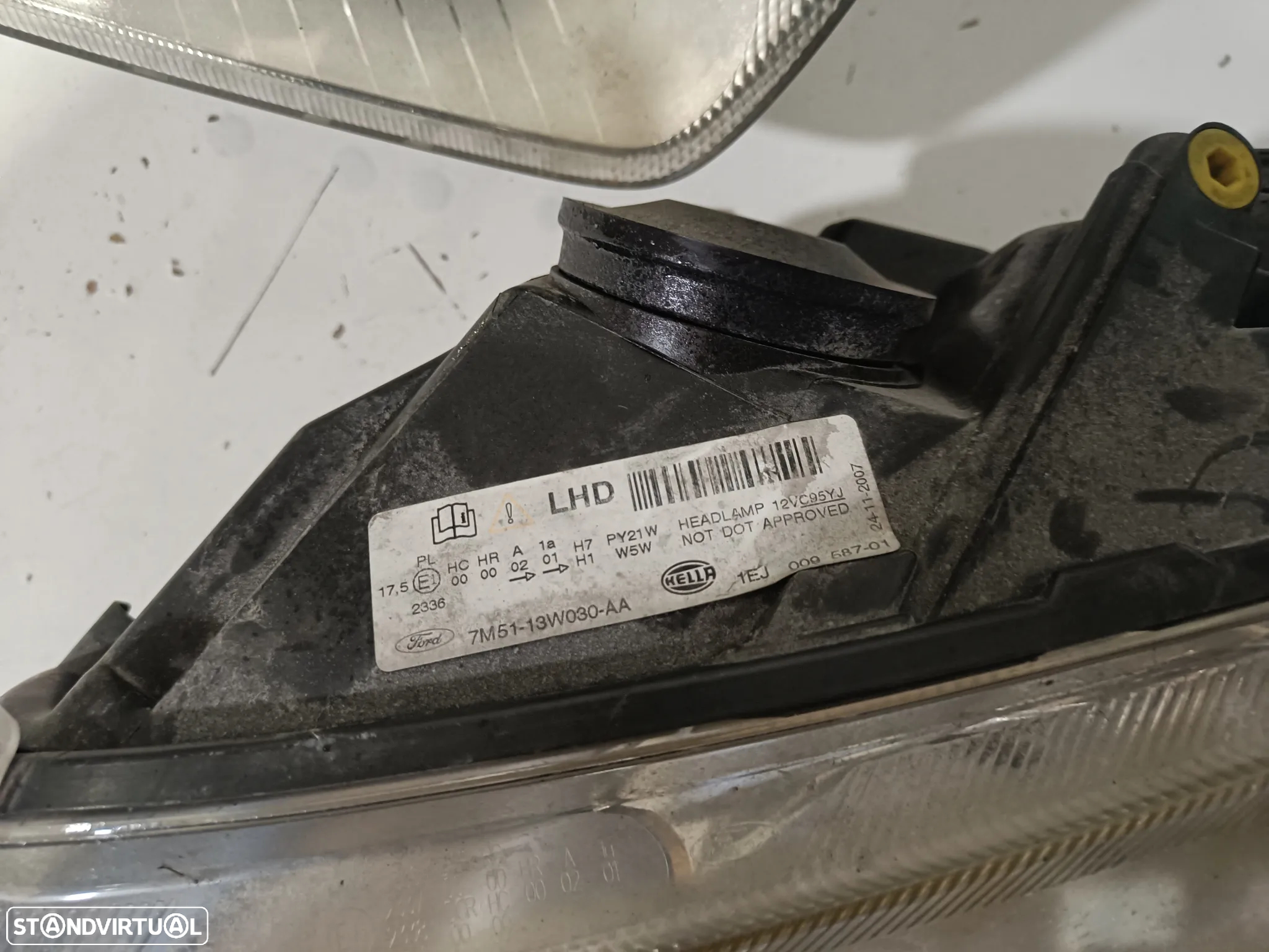 Farol óptica Ford c max 2008 - 6