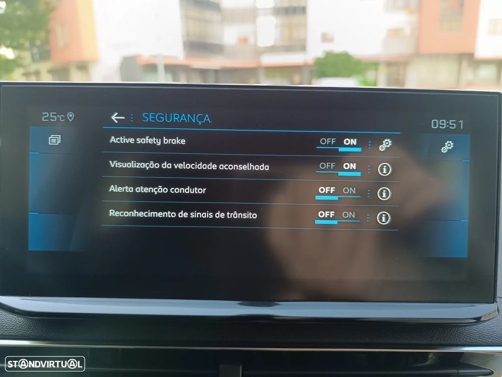 Peugeot 3008 PureTech 130 Stop & Start GPF EAT8 Active Pack - 48