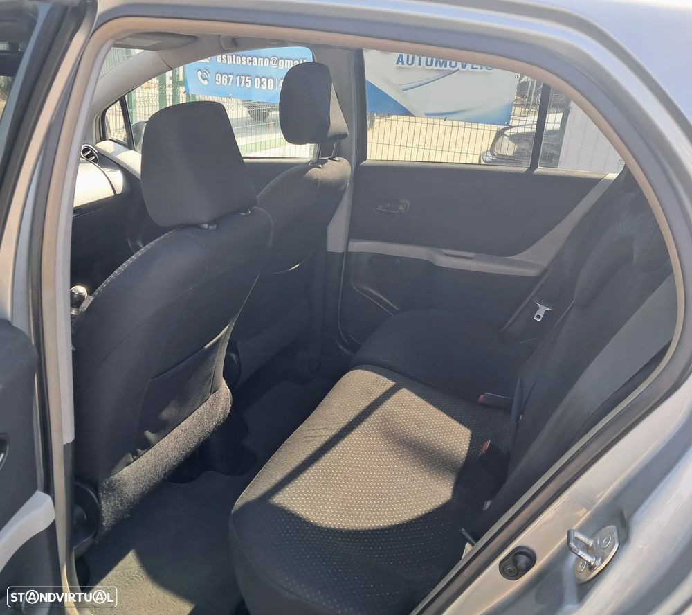 Toyota Yaris 1.0 VVT-i Comfort - 10