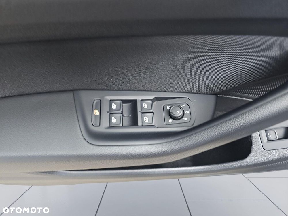 Volkswagen Passat Variant 1.5 TSI EVO Business DSG - 18