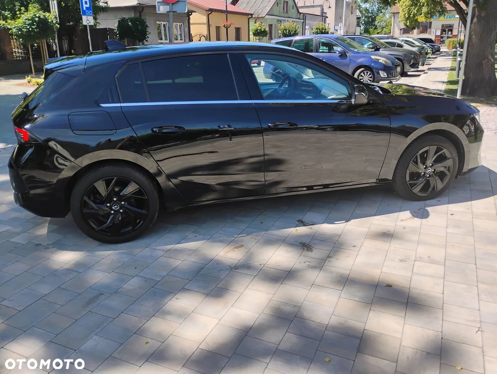 Opel Astra 1.2 Turbo Start/Stop Business Edition - 2