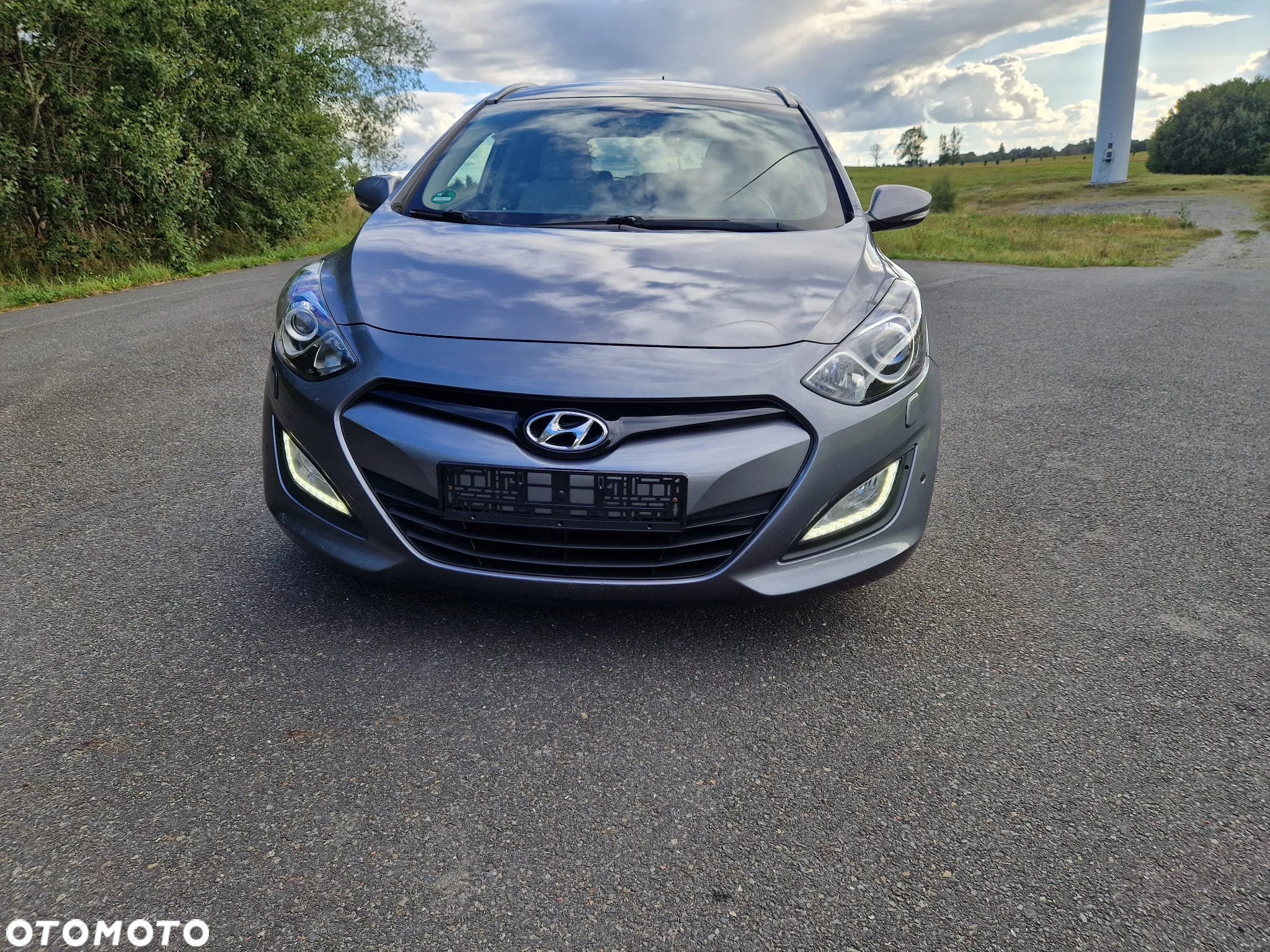 Hyundai i30 blue 1.6 CRDi Trend - 2