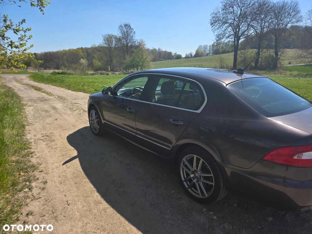 Skoda Superb 3.6 FSI 4x4 Elegance DSG - 8