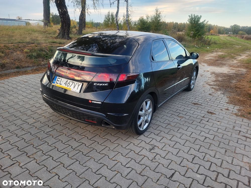 Honda Civic 2007 photo 3