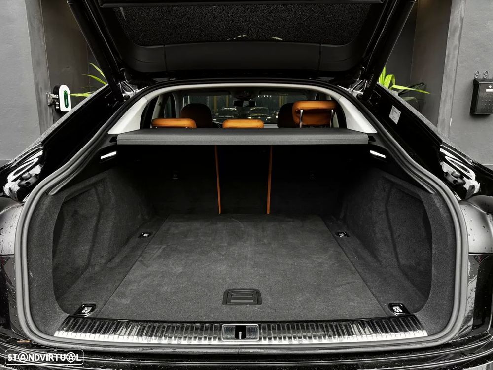 Audi Q8 e-Tron Sportback 55 quattro Advanced - 32