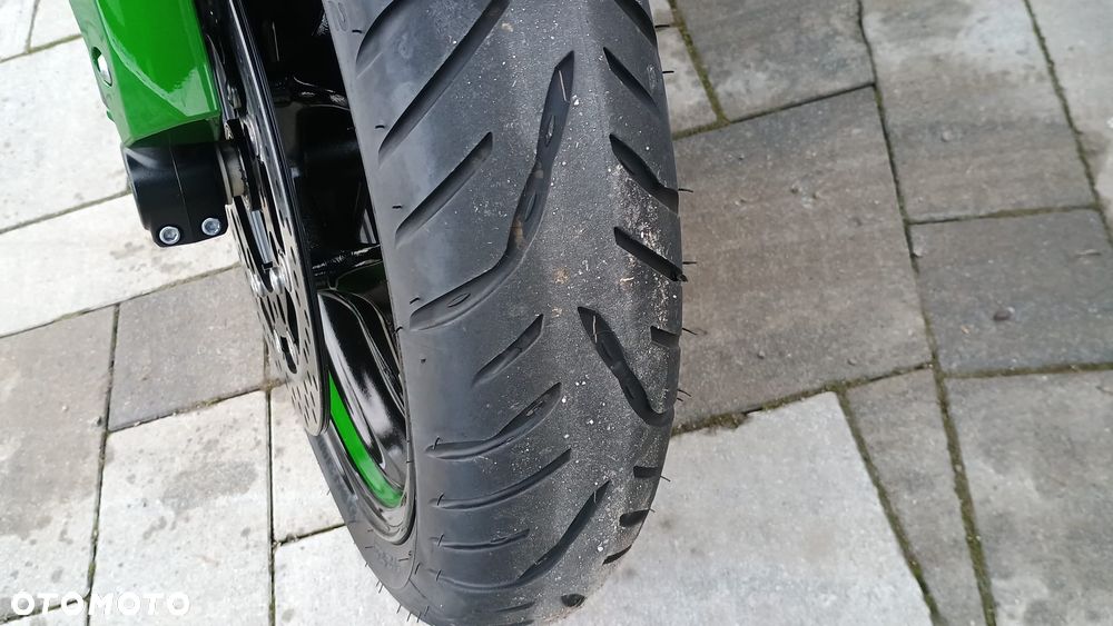 Kawasaki Ninja H2 SX - 14