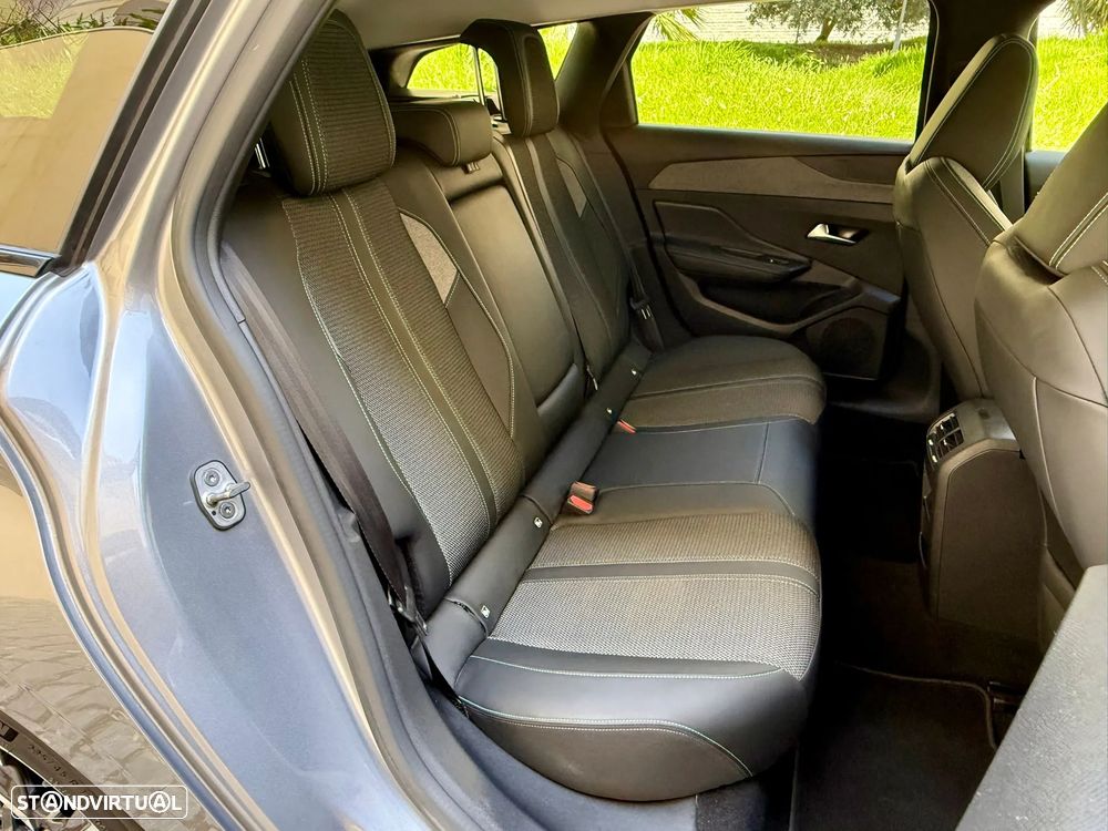 Peugeot 308 SW PureTech 130 Stop & Start Allure - 13