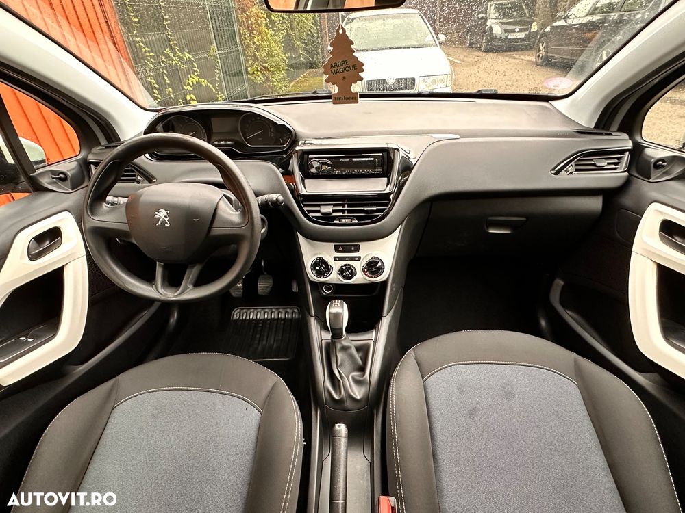Peugeot 208 PureTech 68 Active - 12