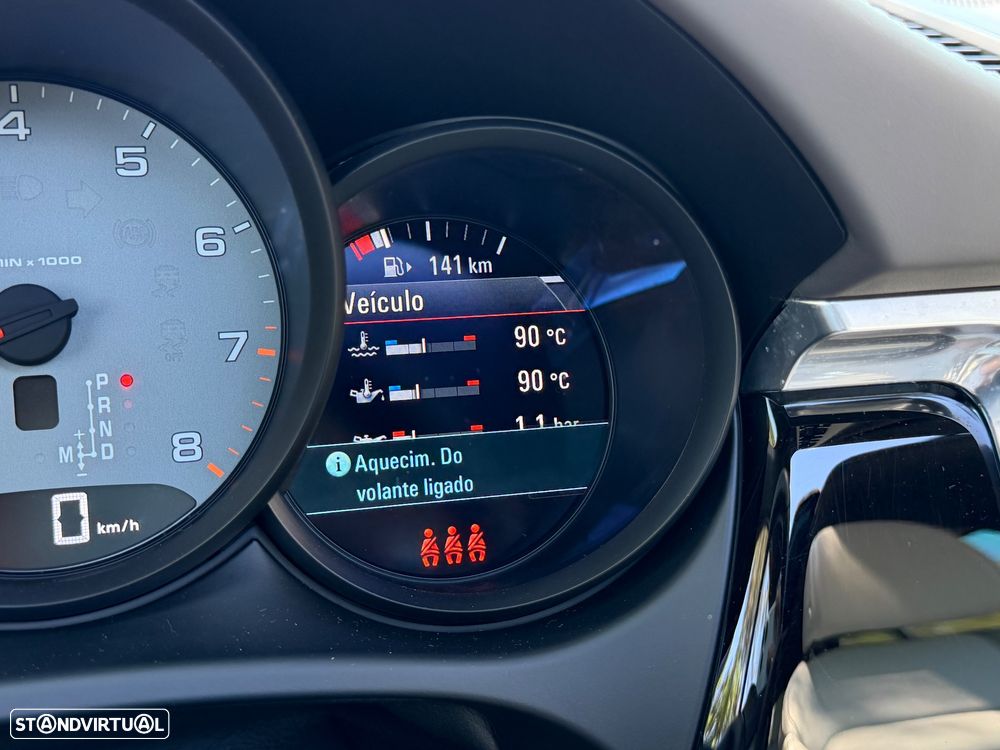 Porsche Macan S - 32