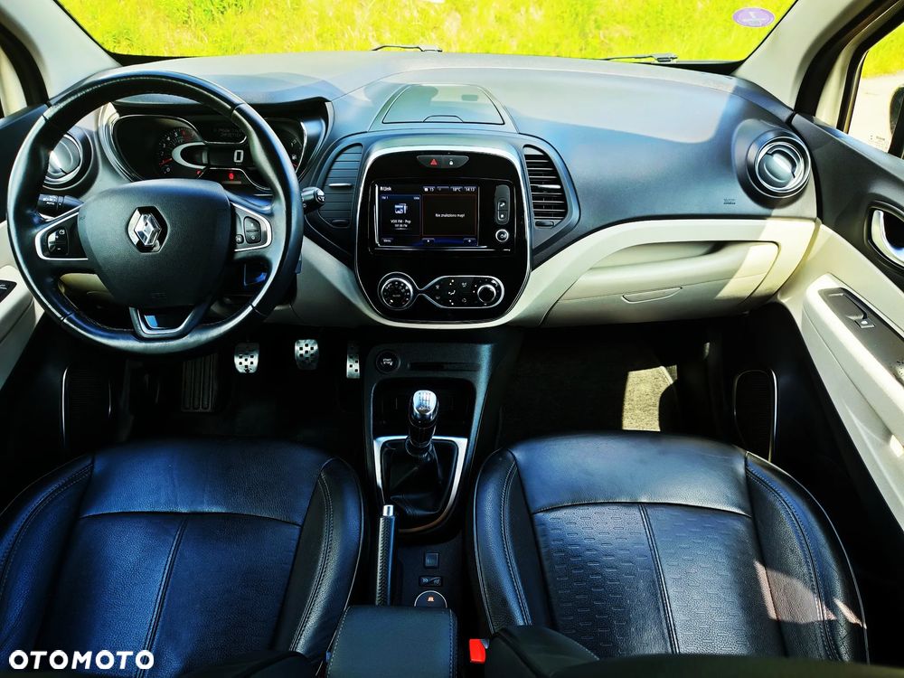 Renault Captur - 32