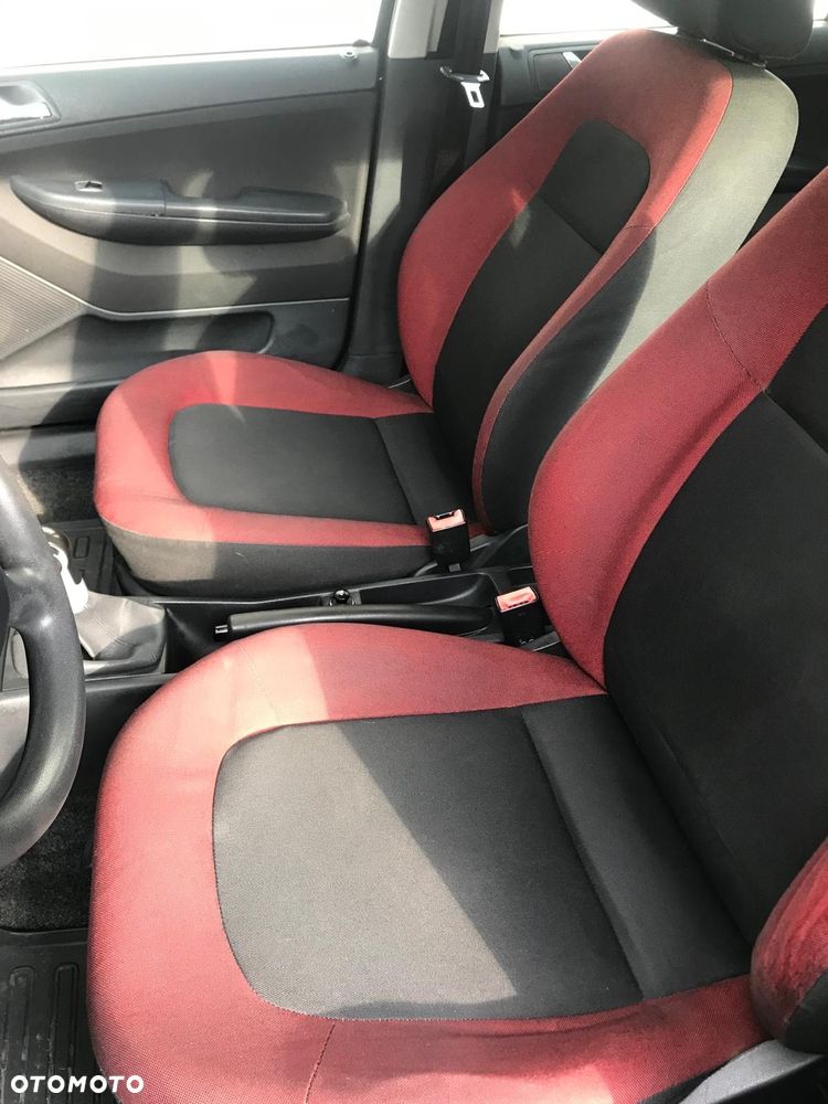 Skoda Fabia 1.4 16V Classic + - 9