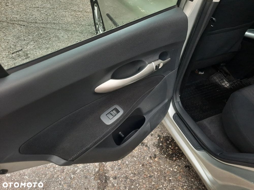 Toyota Auris 1.33 VVT-i Life - 16