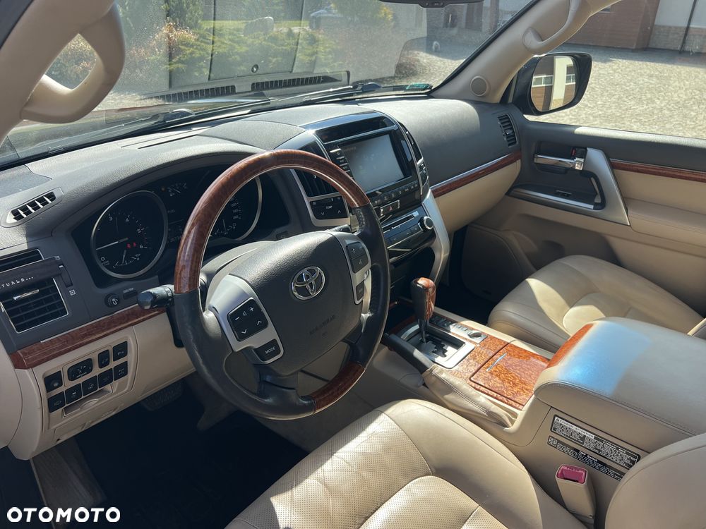 Toyota Land Cruiser LC 4.5 D-4D Prestige - 10