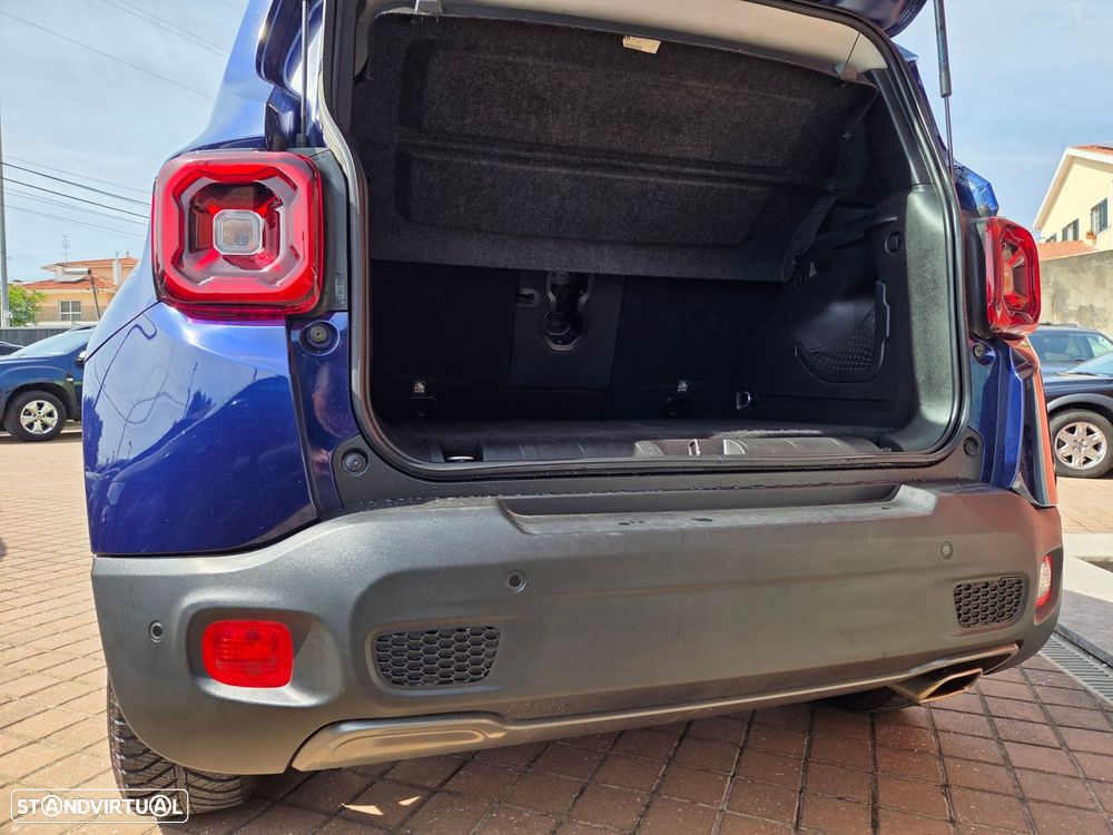 Jeep Renegade 1.0 T Limited - 33