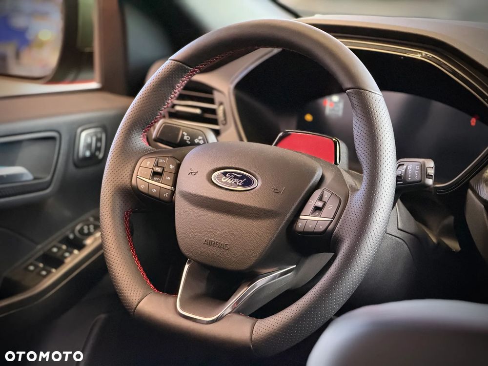 Ford Kuga 2.5 FHEV AWD ST-Line X - 16