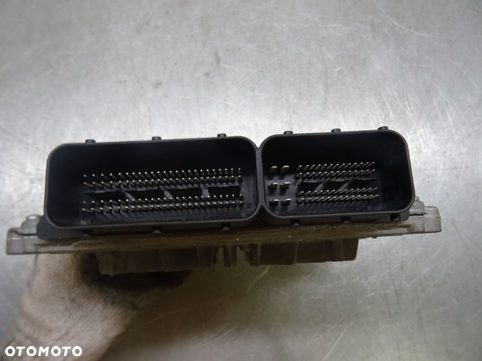 VOLVO V70 III 07-12 2.4D KOMPUTER STEROWNIK SILNIKA 31272462AA - 4