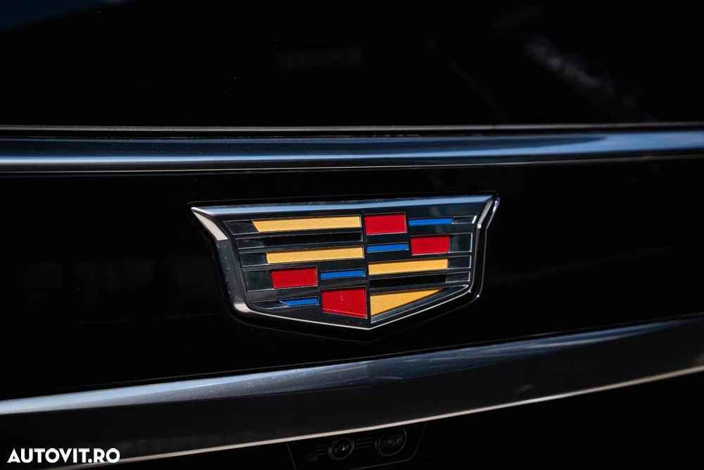 Cadillac Escalade - 12
