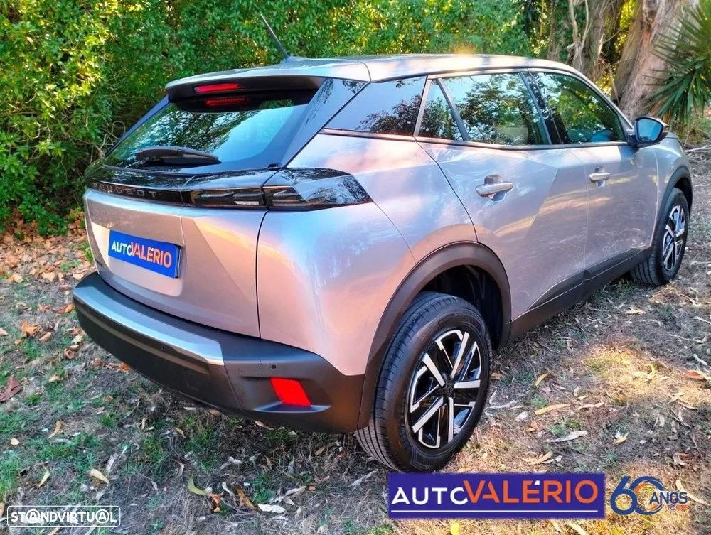 Peugeot 2008 1.2 PureTech Style - 8