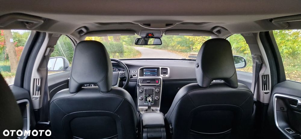 Volvo V60 - 10