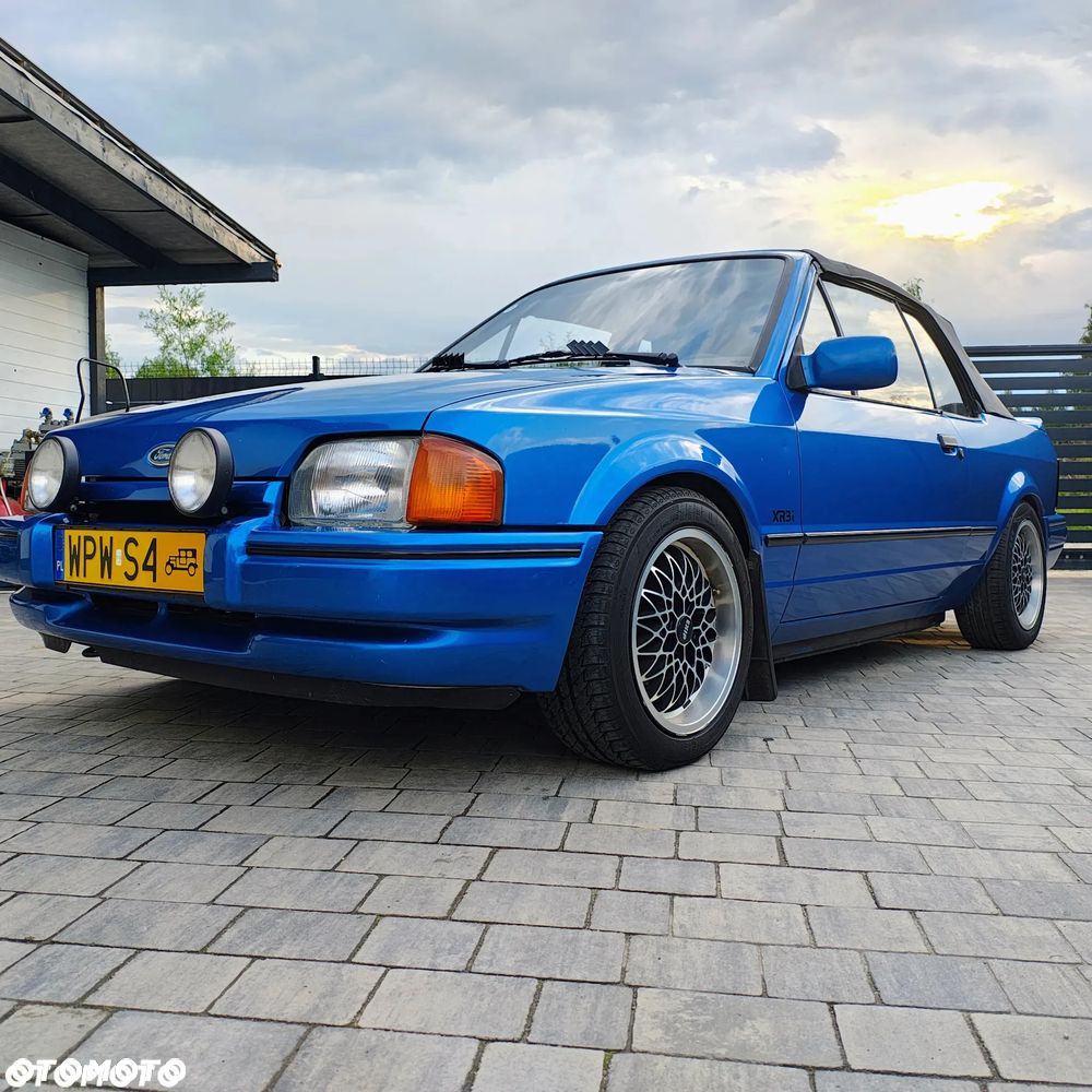 Ford Escort - 2
