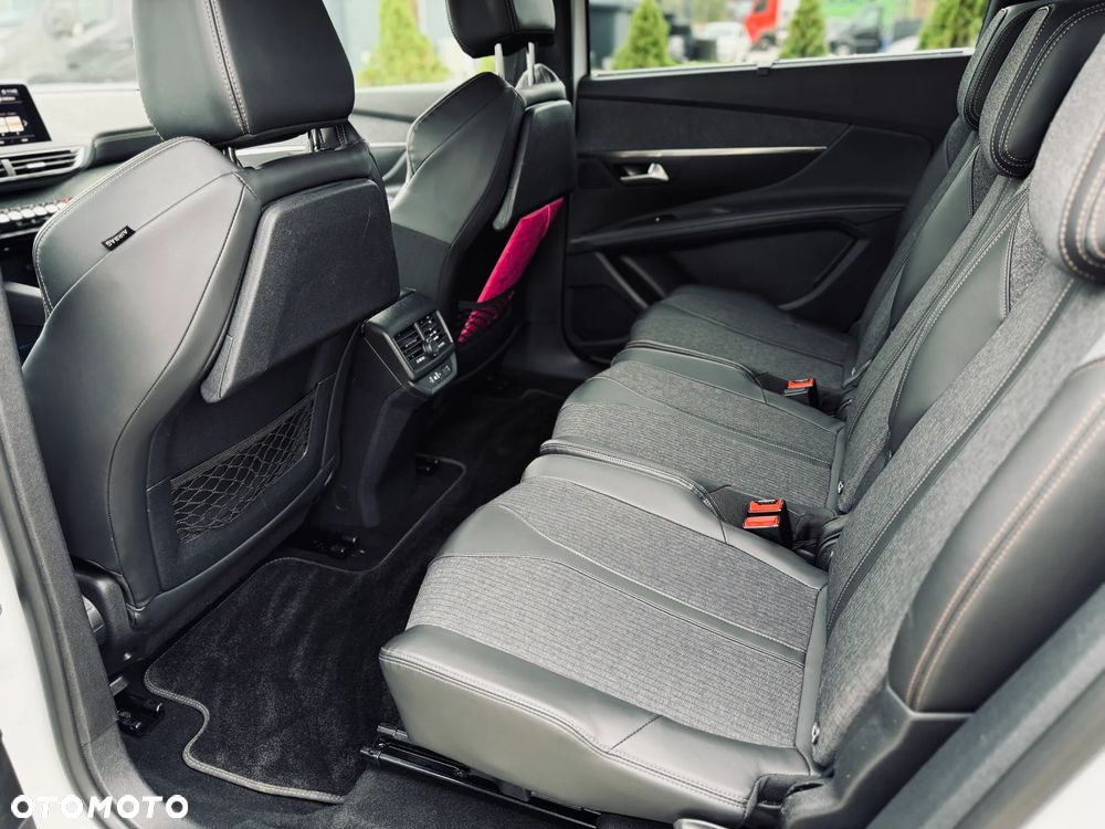 Peugeot 5008 1.6 BlueHDi Allure 7os - 18
