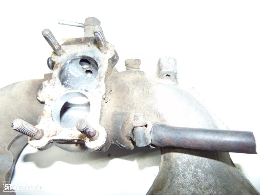 Datsun 180B - colector de admissão - 3