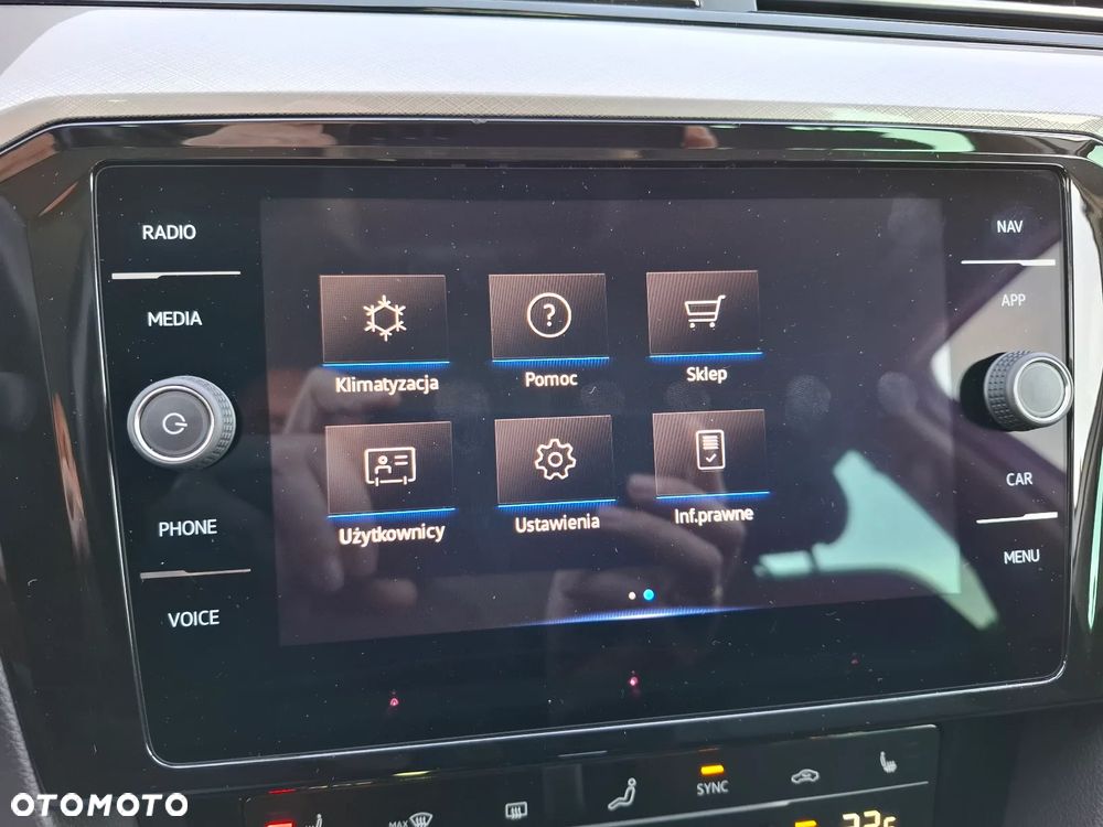 Volkswagen Passat ver-2-0-tdi-scr-dsg-business - 26